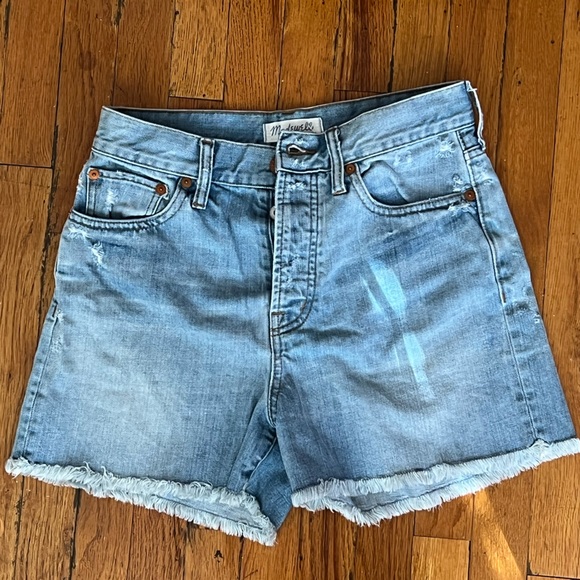 Madewell Button-Fly High Rise Cut-Off Shorts - Picture 1 of 3
